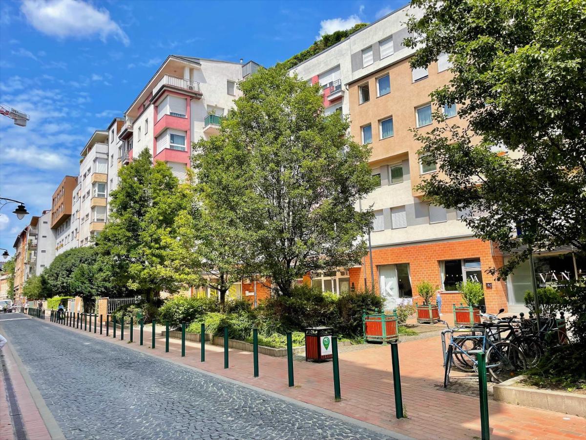 Apartment Feel Deluxe Corvin # Free Parking # Ac # Elevator *